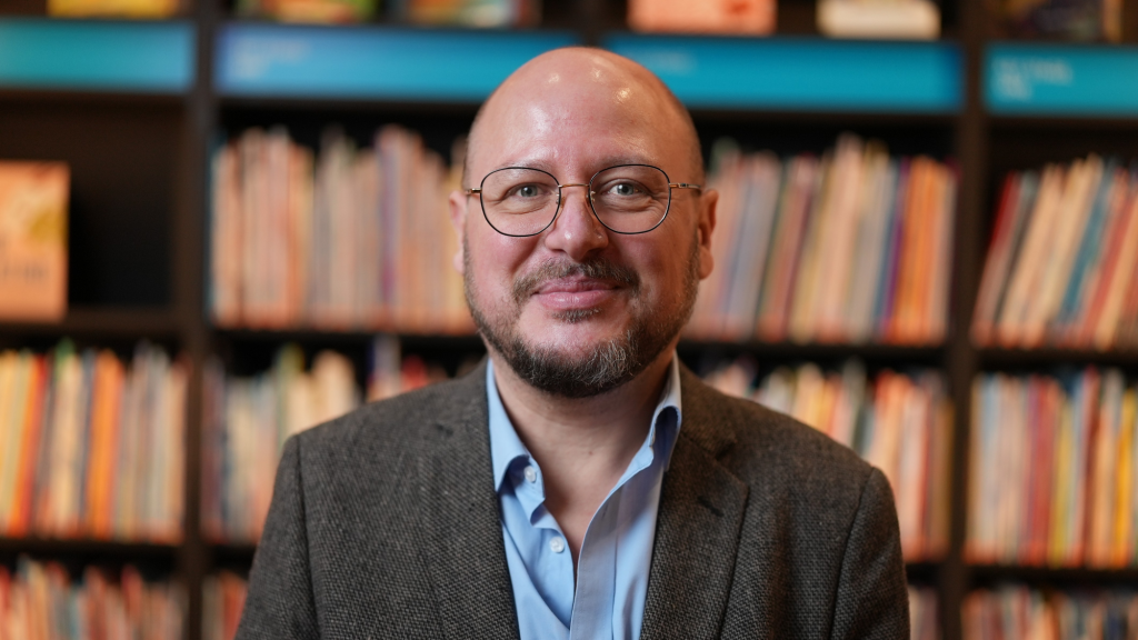 Article cover image: Andrew Ettinger on the National Year of Reading